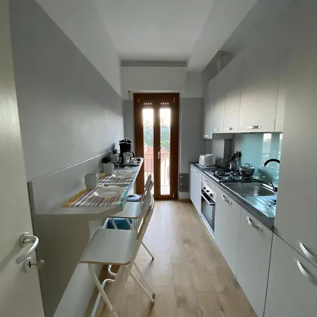 Golfo Borromeo 1 Apartment *